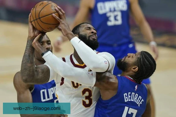 德拉蒙德36罚13中的背后，砍人战术逼着NBA修改规则